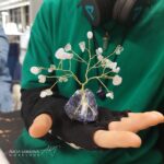 Workshop Alicja Sabelová ART - tvorba stromů z minerálů